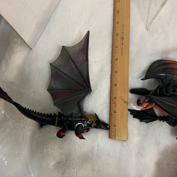 Lot of 9 How to Train Your Dragon Action Figures - Picture 13 of 14